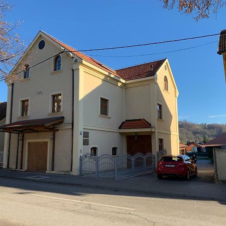 Vinarija Zlatar Hotell Exteriör bild