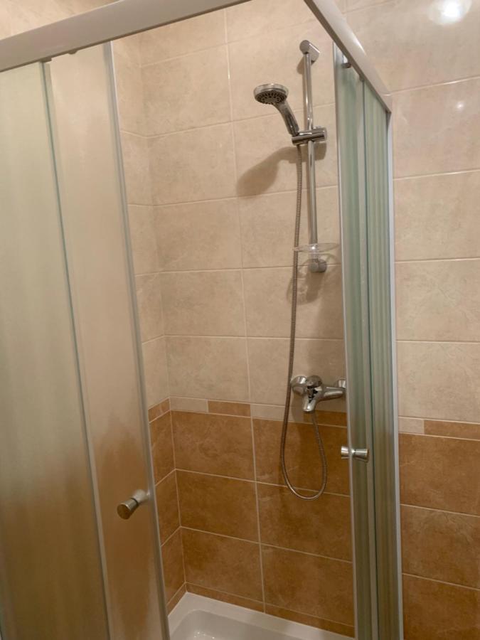 Vinarija Zlatar Hotell Exteriör bild