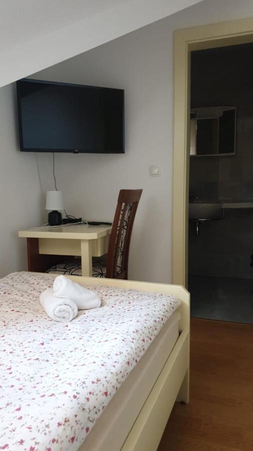 Vinarija Zlatar Hotell Exteriör bild