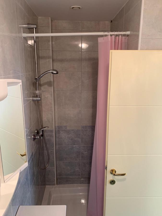 Vinarija Zlatar Hotell Exteriör bild