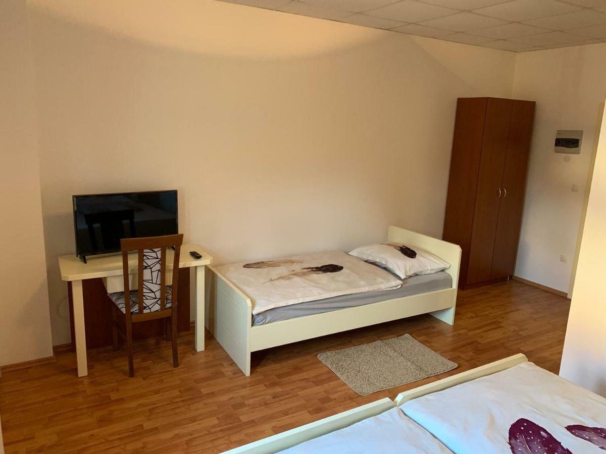 Vinarija Zlatar Hotell Exteriör bild