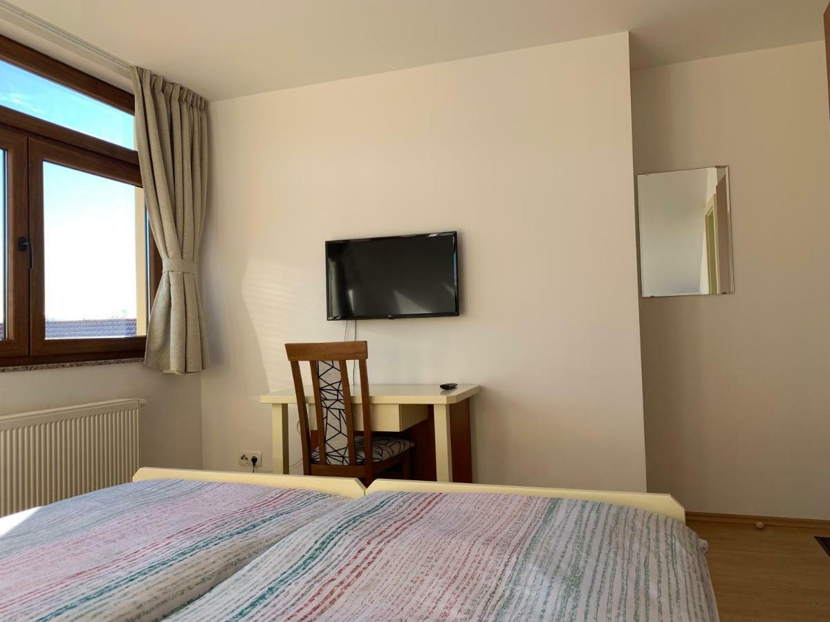 Vinarija Zlatar Hotell Exteriör bild